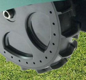 Robotic lawn mower traction wheels